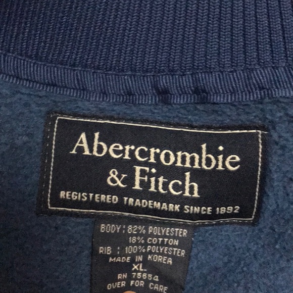 Abercrombie and Fitch Sweater - Picture 7 of 8